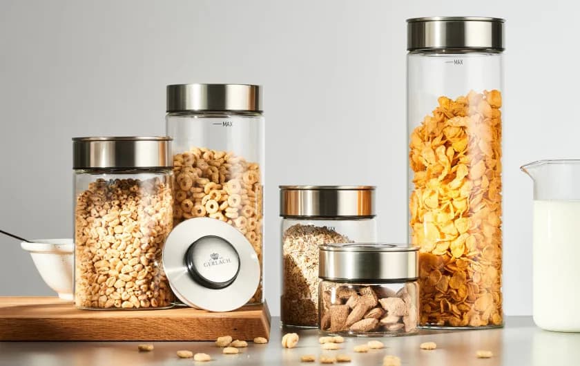 Najlepsze pojemniki na napoje: wybierz idealny model na każdą okazję